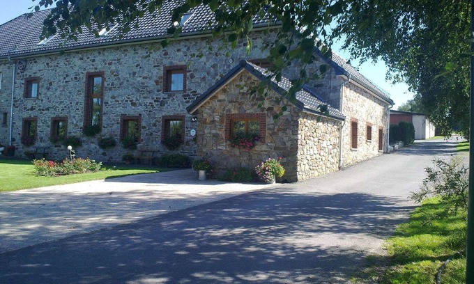 Arimont Cottage | Cottage in Baugnez with Sauna & Forest Nearby