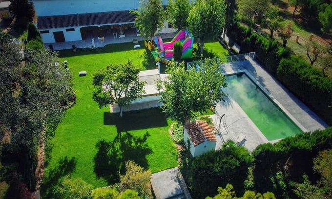 Horcajo de Santiago House | Cottage in the countryside 10 to 14 people ideal for family groups or groups of friends.