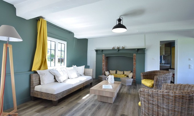 Asnieres Cottage | Cottage in France near Forest & Tennis Court