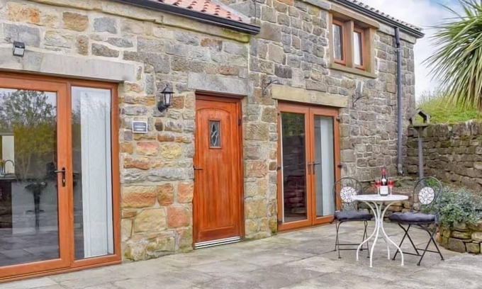 Easington Cottage | Cottage in idyllic setting, a short drive from Staithes