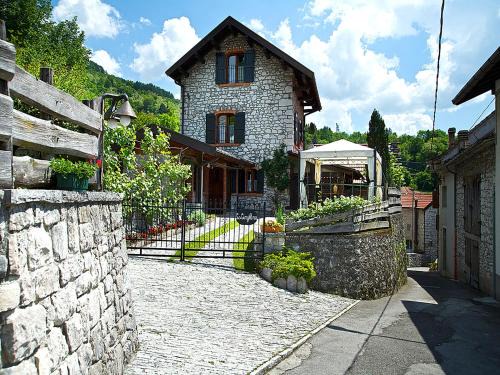 Ponte nelle Alpi House | Cottage in Italy with Alpine Fireplace