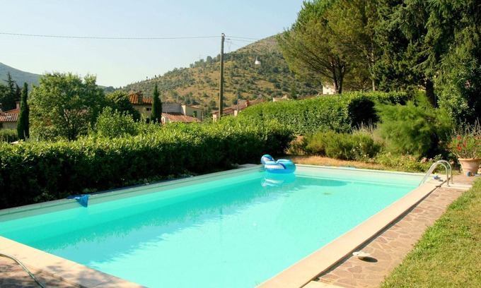 Santa Maria del Giudice Cottage | Cottage in Lucca with Pool & Countryside Charm