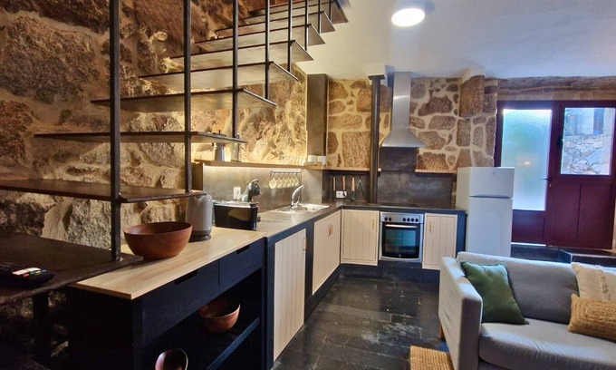 Muinos Villa | Cottage in Ourense near town