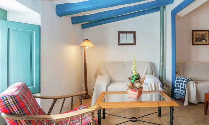 Pacs del Penedes Cottage | Cottage in Pacs near St. Marti Sarroca Castle