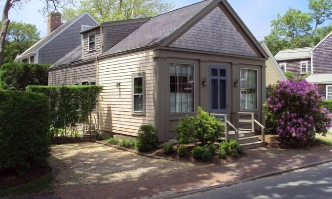 Nantucket Town House | Cottage in Prime ~In-Town~ Location