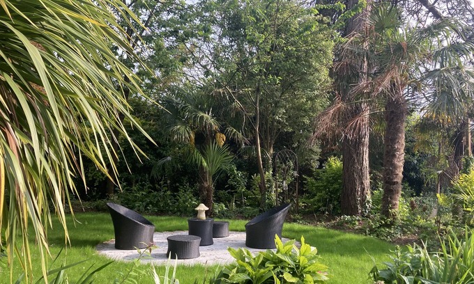 Begard Cottage | Cottage in private wooded park