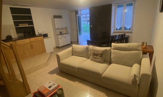 Tillou Apartment | Cottage in quiet village