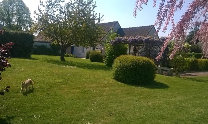 Ligueil Cottage | COTTAGE IN THE COUNTRY WITH POOL