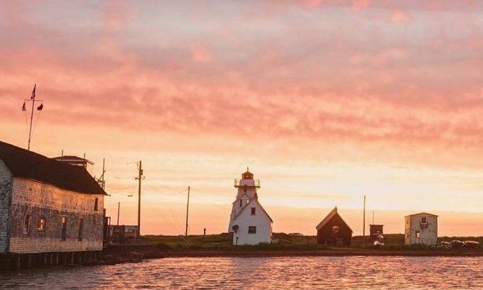 North Rustico Cottage | Cottage In The Heart Of North Rustico, Walking Distance To Beach & Restaurants