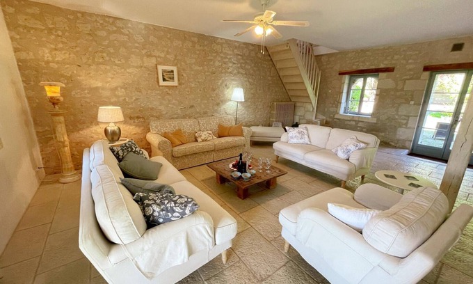 Cussay Cottage | Cottage in Touraine with private pool, spa and WiFi