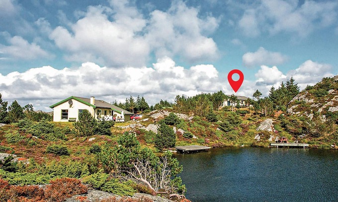 Haugesund House | Cottage just outside Haugesund in beautiful, natural surroundings overlooking the sea.