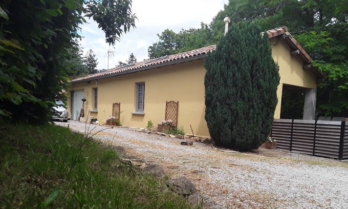 Saint-Denis House | Cottage "La Salamandre" 4 people in Saint-Denis.