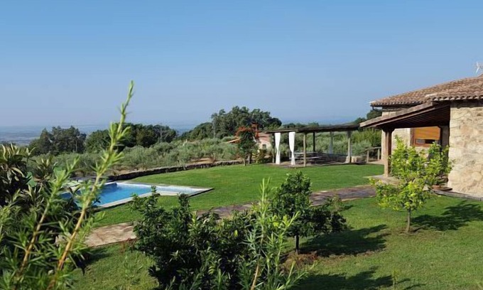 Candeleda Cottage | Cottage Las Camelias for 6 people