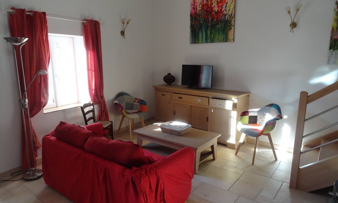 La Chaise-Dieu Apartment | Cottage "Les Coccinelles" with garden, town center of La Chaise Dieu