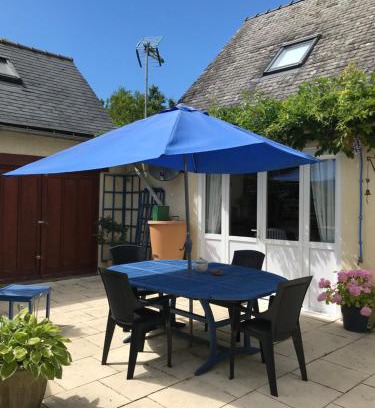 Javron les Chapelles Bed & Breakfast | Cottage Les Glycines