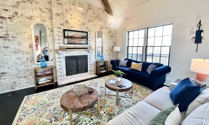 Franklin Cottage | Cottage Loft at Trinity View Farm. Fantastic views of rolling hills in TN!