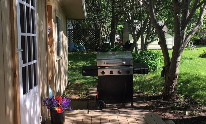 Shediac House | Cottage Minutes Away From The Beach