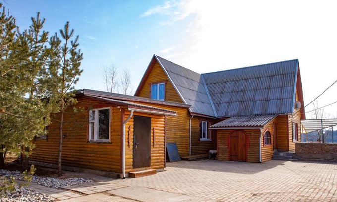 Khutyn Villa | Cottage na Strelke