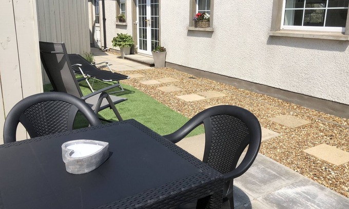 Cloughey Cottage | Cottage near the sea side (2 bedrooms with 2 double beds plus 2 fold down beds