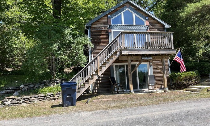 Bomoseen House | Cottage on east side of Lake Bomoseen, on-site boat slip included