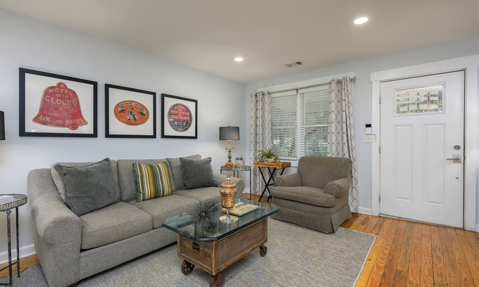 Northwest Quadrant House | Cottage on Greene! Downtown Beaufort several Blocks Away and Parris Island a 10 Minute Drive