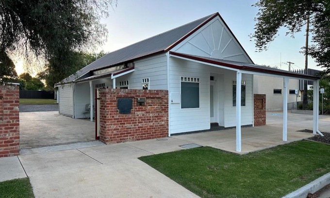Wedderburn House | Cottage on High