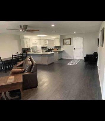 Granbury House | Cottage on Lake Granbury