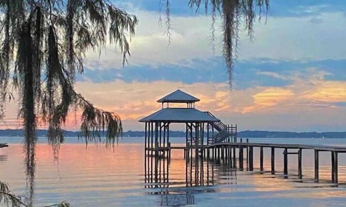 Fruit Cove Apartment | Cottage on River