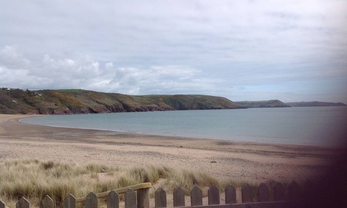 Freshwater East Cottage | Cottage On The Beach