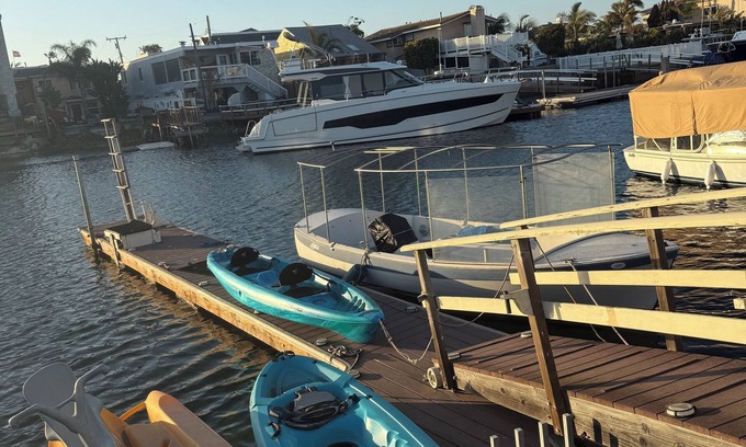 Sunset Beach Apartment | Cottage Retreat, Boater & Kayaking Bliss w/Boat Slip