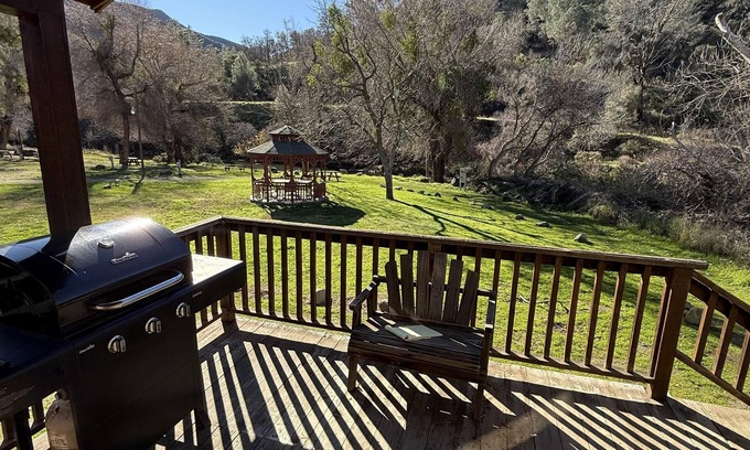 Winters Cottage | Cottage, Sleeps 6, Wheelchair & Pet Friendly - Roomy Cottage with Kitchen, Sleeps 6, Wheelchair & Pet Friendly