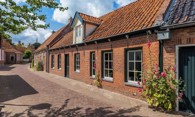 Winsum House | Cottage Winsum - Exquisite Garden - 6 pers.