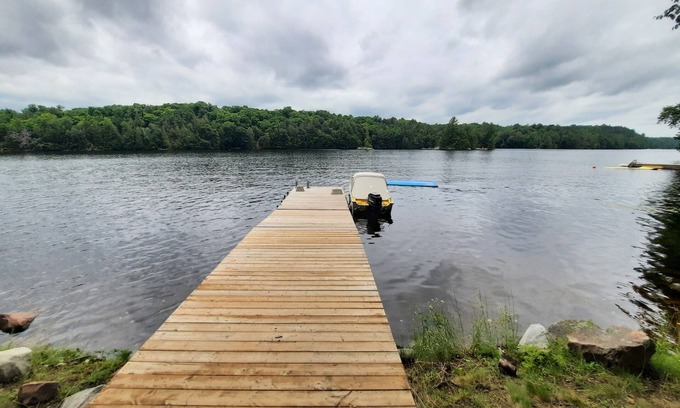 Unorganized Centre Parry Sound House | Cottage with 40' Dock! Beautiful lake with excellent fishing.