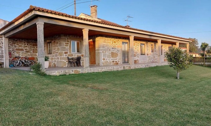 Marinhas Cottage | Cottage with garden and swimming pool - ESPOSENDE