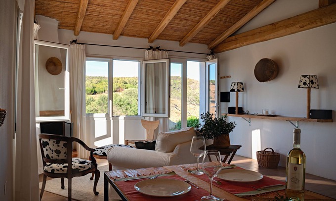 Galtelli Cottage | Cottage with Pool, Vineyard and Breathtaking Views (Ollastru)