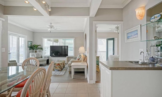 Ocean Isle Beach Villa | CottageVacations4u "7 Day Weekend" 200 YDS to beach-pool club-tennis-pickleball-basketball courts