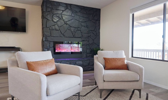 Cottonwood-Verde Village House | Cottonwood Castaway - Pool, comfort & style