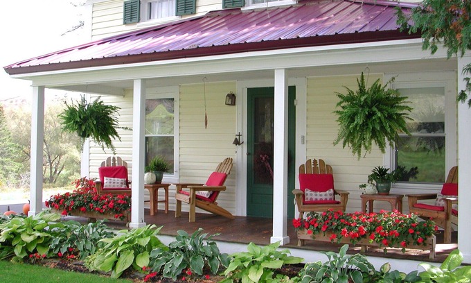 Cooperstown - Otsego Lake Apartment | Cottonwood Welcoming 2nd floor apartment just north of Cooperstown