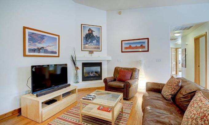 Moab House | Cottonwoods 405