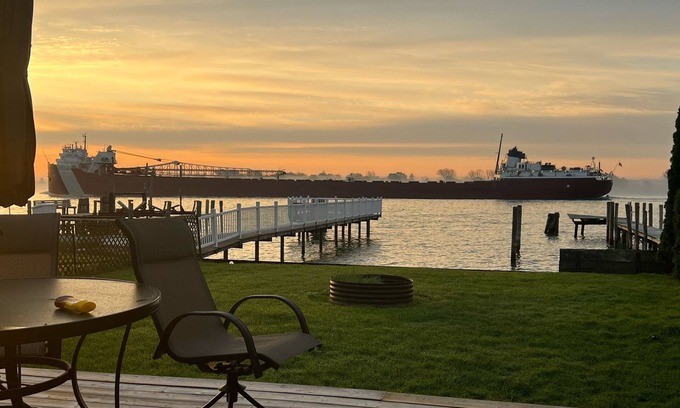 Anchorville House | Cottrelville Cottage