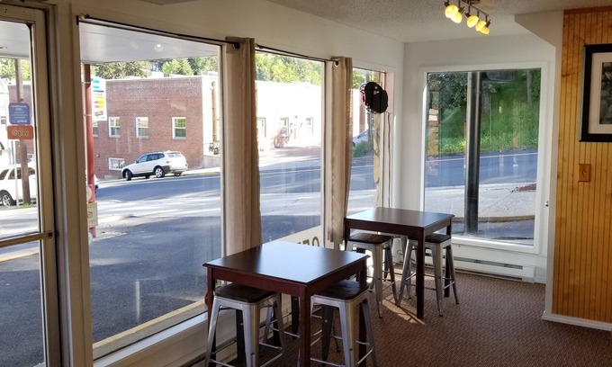 Pullman Hotel | Cougar Land Motel