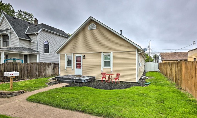 Council Bluffs House | Council Bluffs Cottage Proximity to Parks!