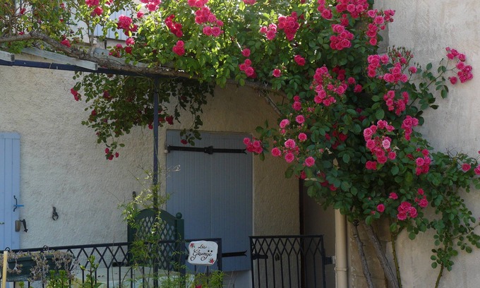 Le Chaffaut-Saint-Jurson Cottage | country holiday home - Le chaffaut