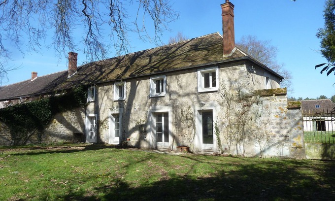 Saint-Pierre-les-Nemours House | Country house, 7 people, swimming pool, organic farm, park.