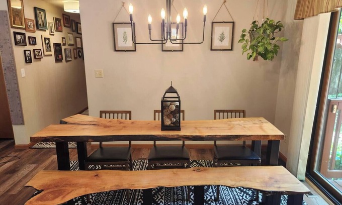 Jackson House | Country Aire - Entire Home