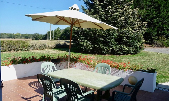 Commequiers Ski Chalet | Country break for 6