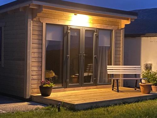 Achill Sound Ski Chalet | Country Cabin