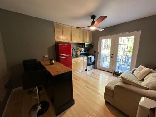 Searsport Apartment | Country Charm Cozy Getaway