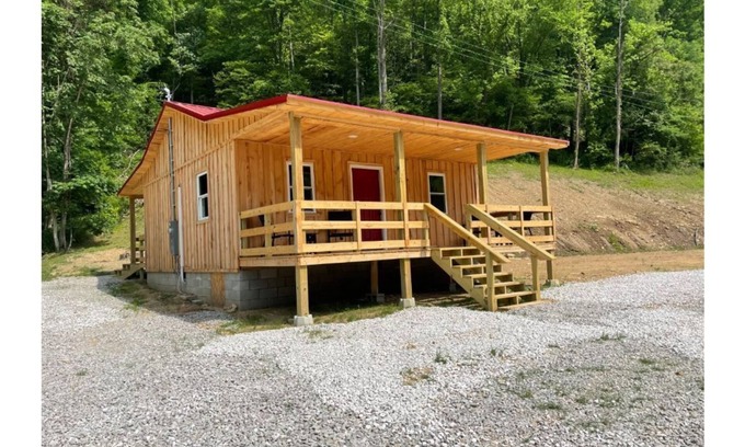 Borderland Cabin | Country Charm