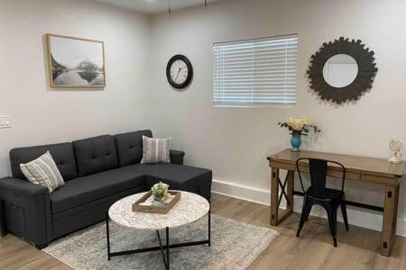Loomis House | Country Charmer Single Story Cottage Pet Friendly